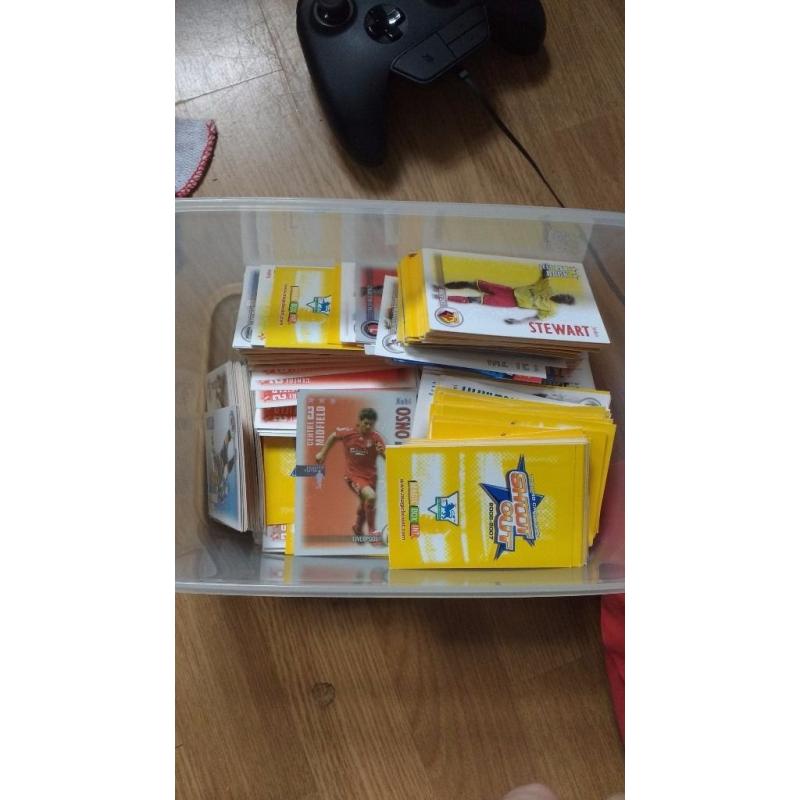 Shoot out card collection 851 cards !