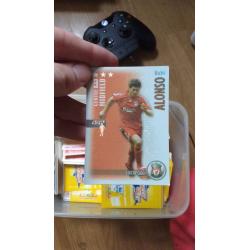 Shoot out card collection 851 cards !