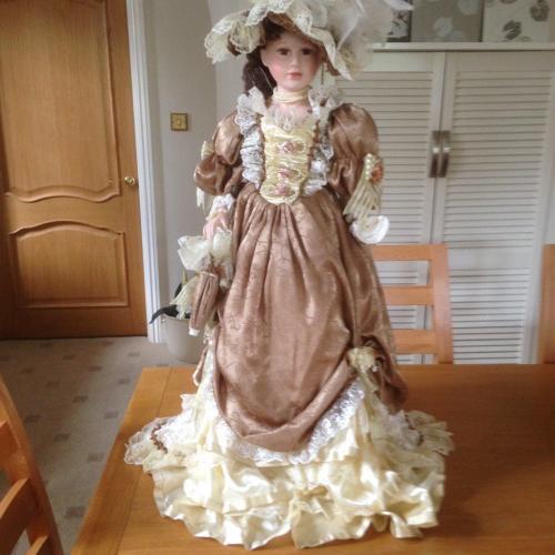 KNIGHTSBRIDGE COLLECTION DOLL