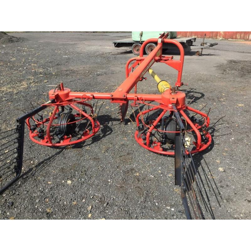 PZ300 haybob/tedder