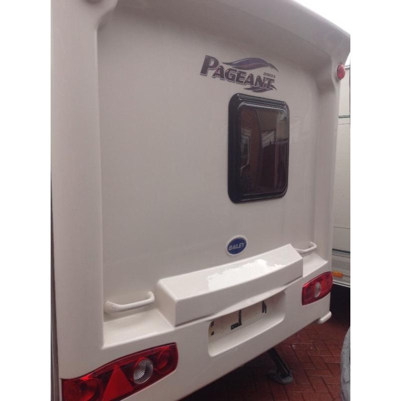 Bailey pageant champagne 2005 4 berth