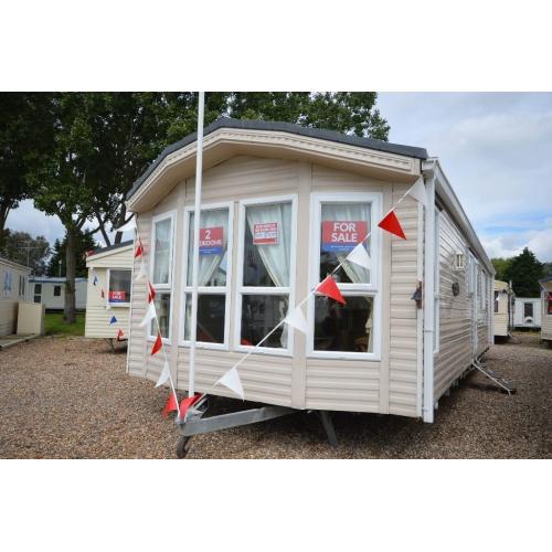 Static. caravan Willerby Winchester 38x12x2 Essex nr steeple waterside inc free 2016+2017 site fee's