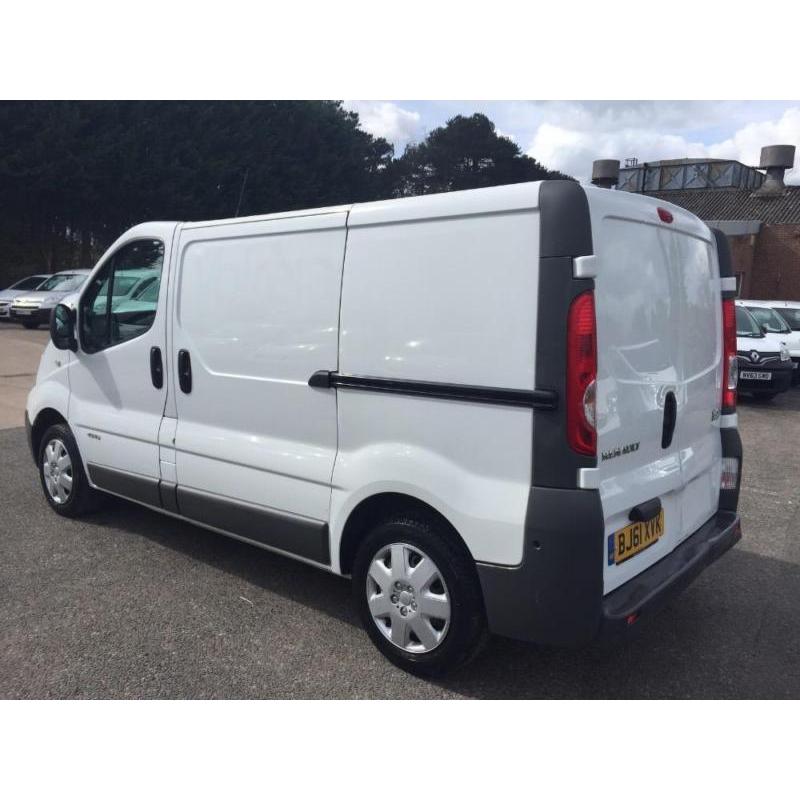 2011 RENAULT TRAFIC VIVARO SL27 2.0 DCI SWB VAN SAT NAV * FINANCE