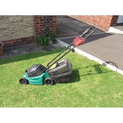 QUALCAST ROTARY ELECTRIC LAWNMOWER IN EXCELLENT EWORKING ORDER