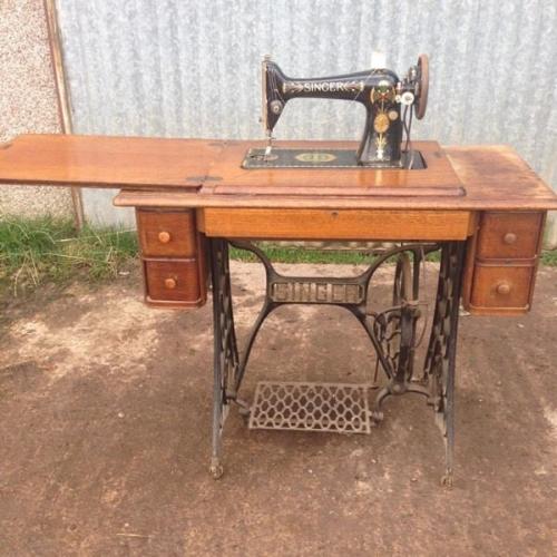 Singer sewing machine
