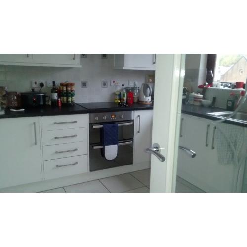 Flatshare available in centrally located flat