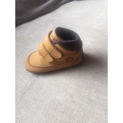 Fire trap size 1 baby shoes