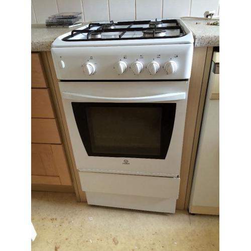 Indesit Gas cooker with electric oven