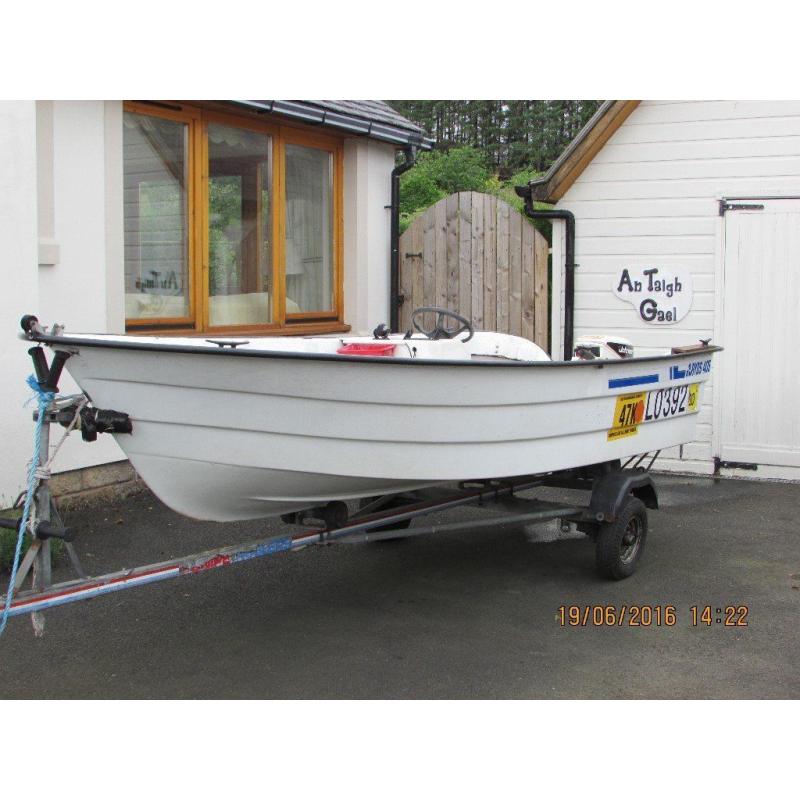 14ft fast fishing or pleasure boat and engine plus trailer