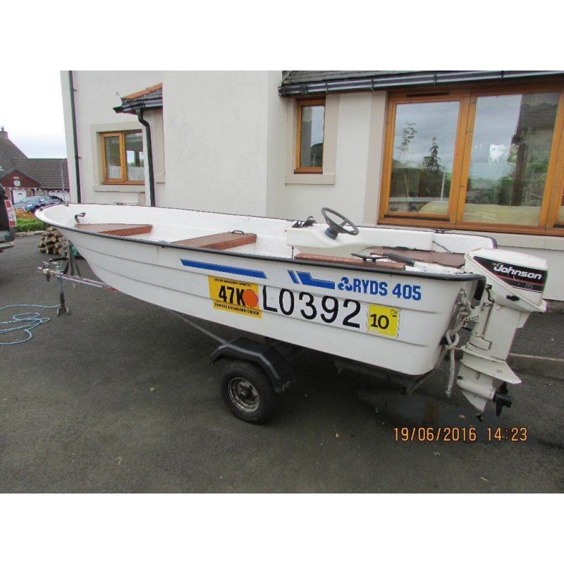 14ft fast fishing or pleasure boat and engine plus trailer
