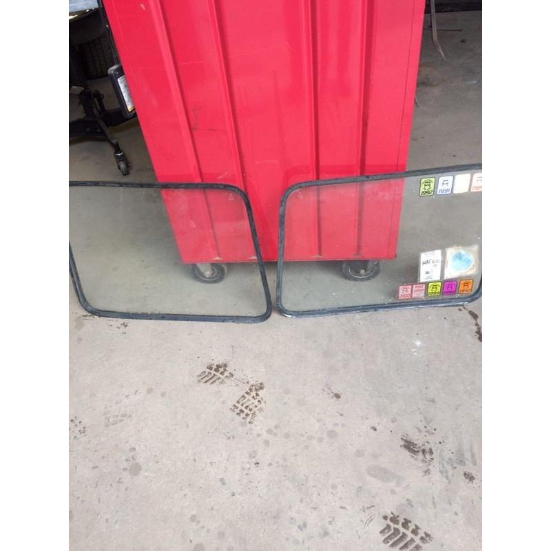 T1/T2 CAMPER VAN RARE GENUINE SPLIT SCREENS