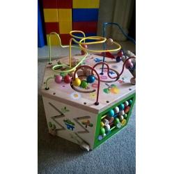 Everearth babies/toddler activity cube