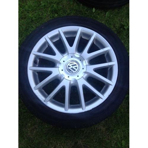 Volkswagen Golf mk5 alloys