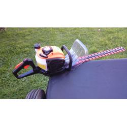 HEDGE TRIMER