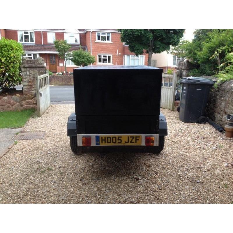 Box trailer