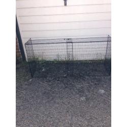 Extendable baby safe fire guard