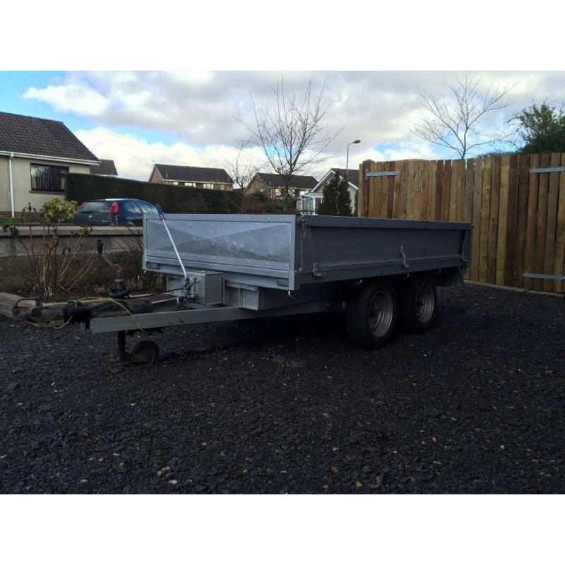 Tipping trailer 8x5 sale or swap