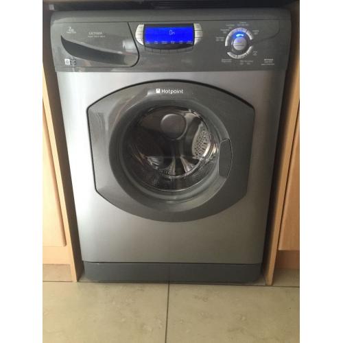 Excellent Condition - Hotpoint 7kg Washing Machine - Graphite