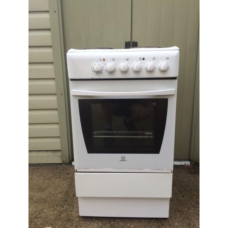 Indesit cooker and oven