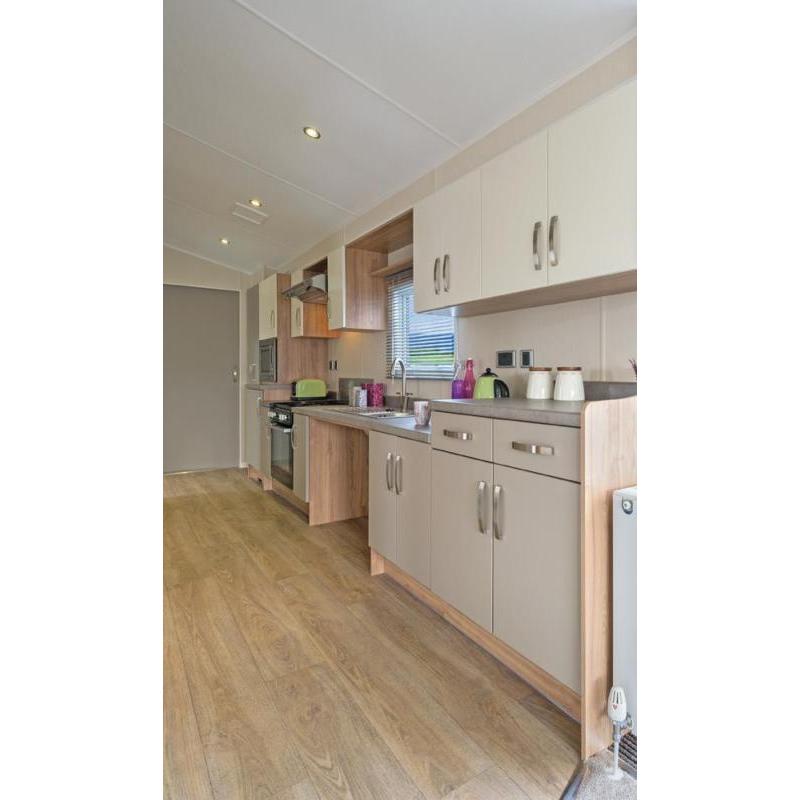 Static Caravan Nr Clacton-on-Sea Essex 2 Bedrooms 6 Berth Willerby Rio Premier