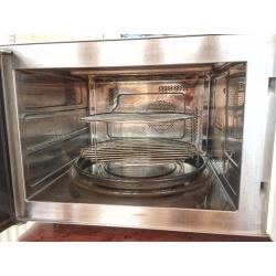 Microwave/grill/convection oven