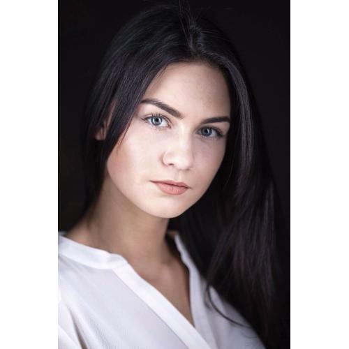 Professional Actors Headshot photographer || City Centre Studio ! Discounted rates