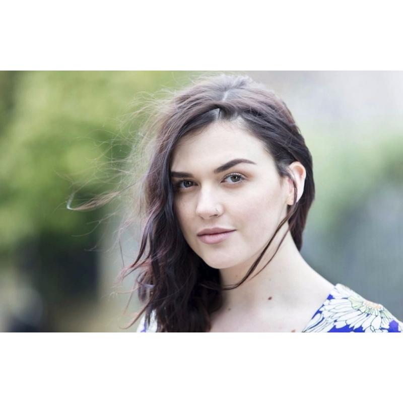 Professional Actors Headshot photographer || City Centre Studio ! Discounted rates