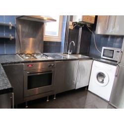 Oxford Road,5min Walk Direct To University,7min City Centre.SuperFast Fiber Internet SkyHD TV