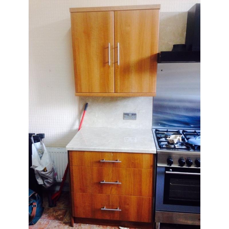 Whole fitted kitchen - good as new cabinets and work surfaces