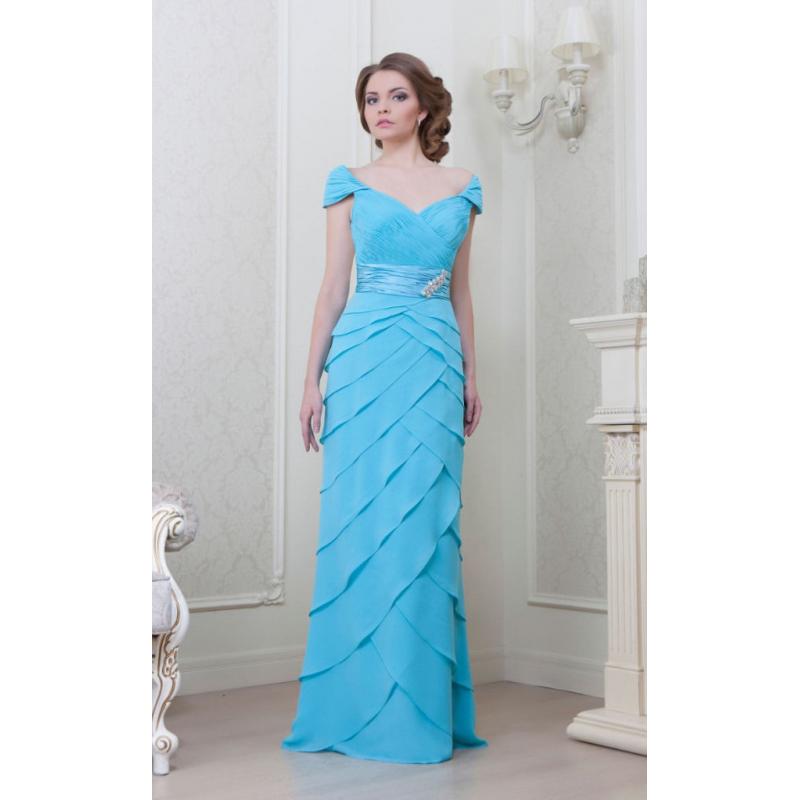 Prom and evening dresses, brand new and unaltered