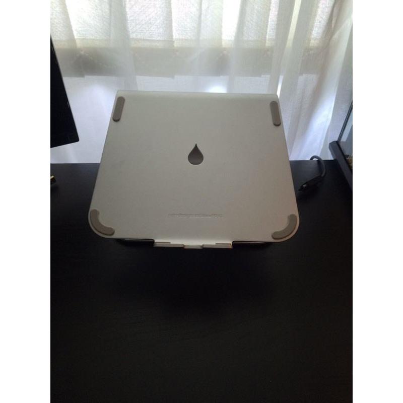 MacBook 360 Stand