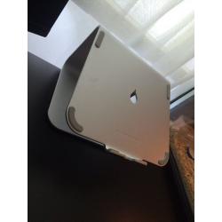 MacBook 360 Stand