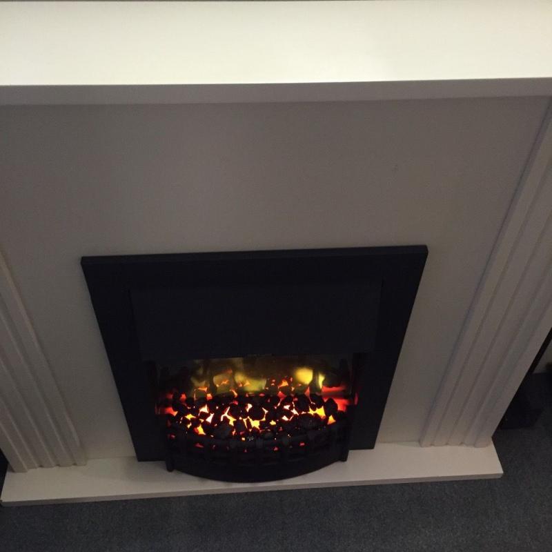 CREAM ELECTRIC FIREPLACE SUITE