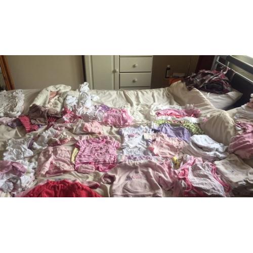 Girls clothes (early baby, new born and up to 1month)