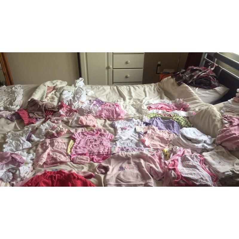 Girls clothes (early baby, new born and up to 1month)