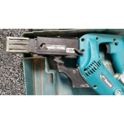 Makita collated screwgun 240v