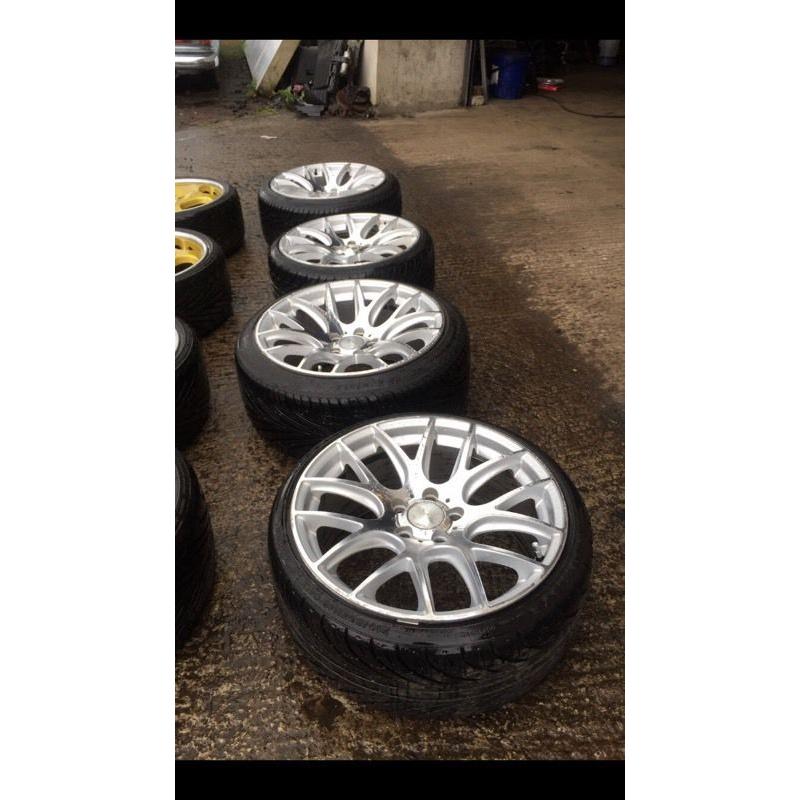 3SDM 0.01, 18" Staggered, 5x112