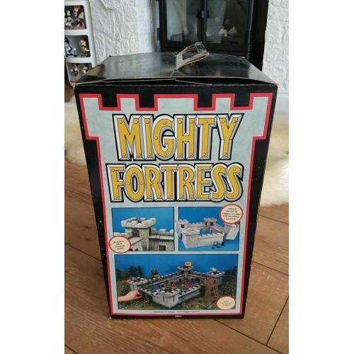 Games Workshop - Mighty Fortress Castle