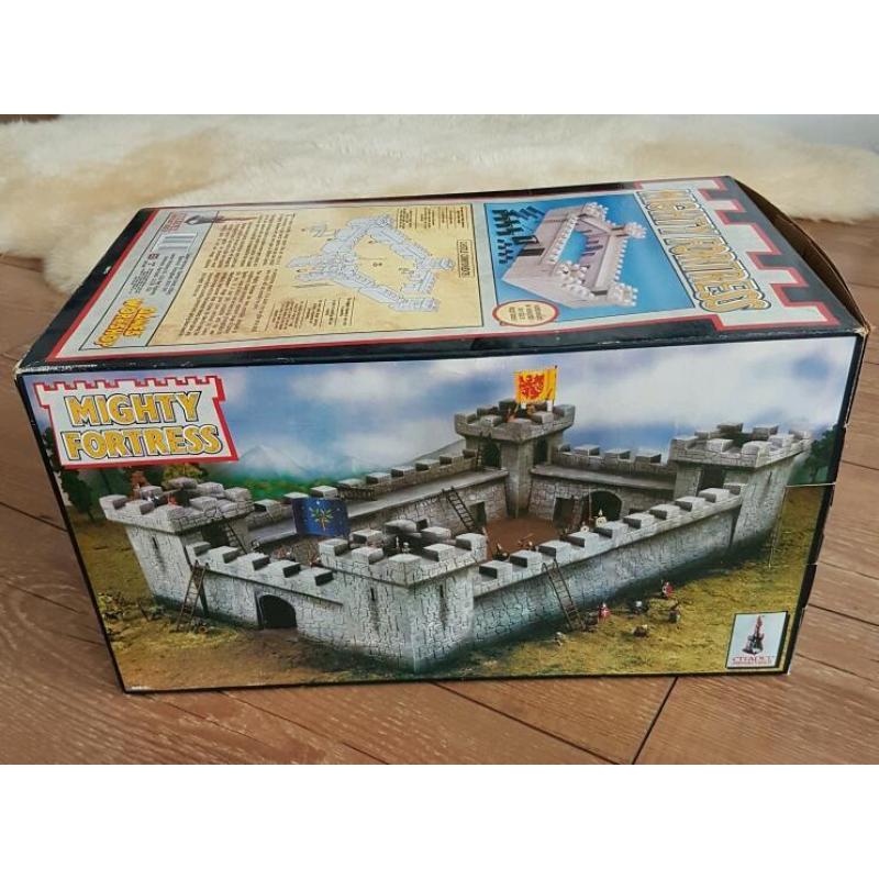 Games Workshop - Mighty Fortress Castle