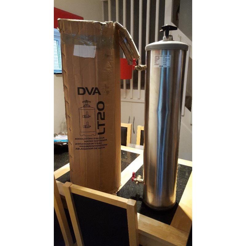 LT20 20 LITRE DVA MANUAL SALT RE-GENERATION TYPE WATER SOFTENER FILTER
