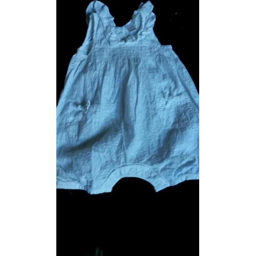 Beautiful linnen romper allin one 0 to 3 mths