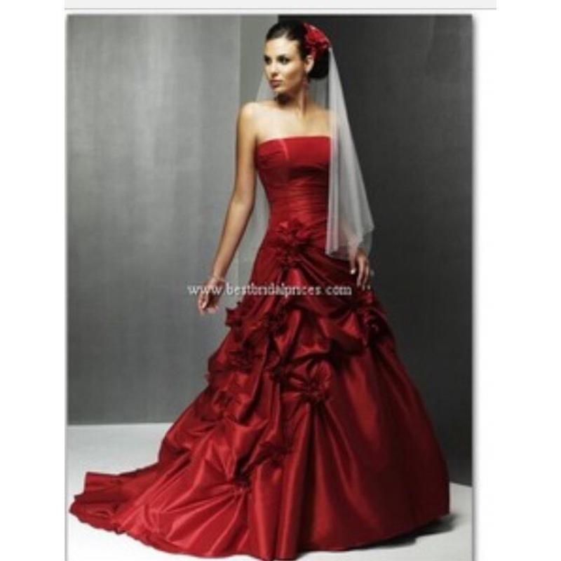 Maggie Sottero Scarlet Fiorenza Wedding Dress. Size 10
