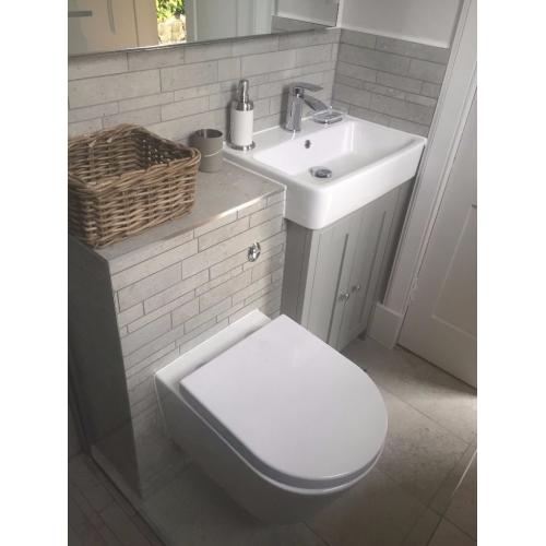 Professional Bathroom Fitters Edinburgh - Call 0131 278 0506 for free Quote