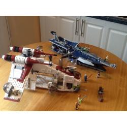 Lego Star Wars republic gunship and malevolence