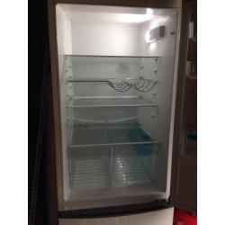 Zanussi Fridge Freezer 60cm wide