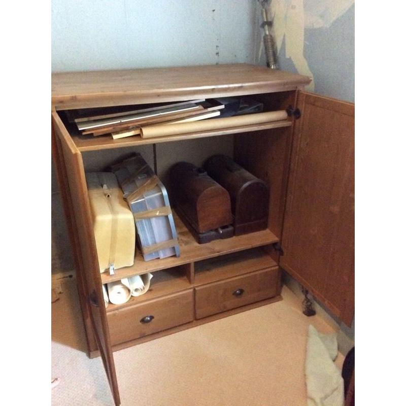 TV Cabinet/storage cabinet.