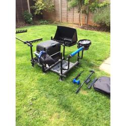 Course fishing box