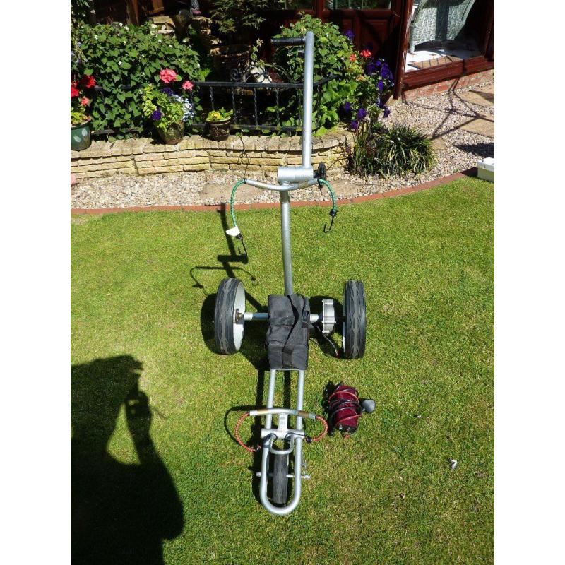 Electric golf trolley
