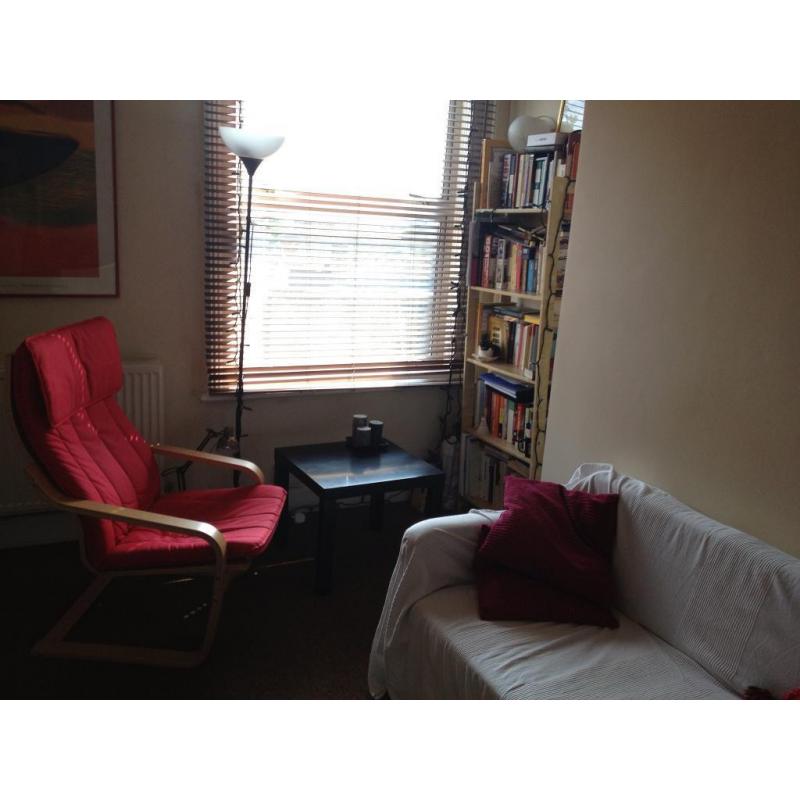 Double Room (single occupancy) in a 3 Bedroom Flat Maida Vale