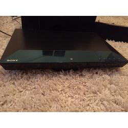 Sony Blu Ray home cinema system plus 4 Blu Ray